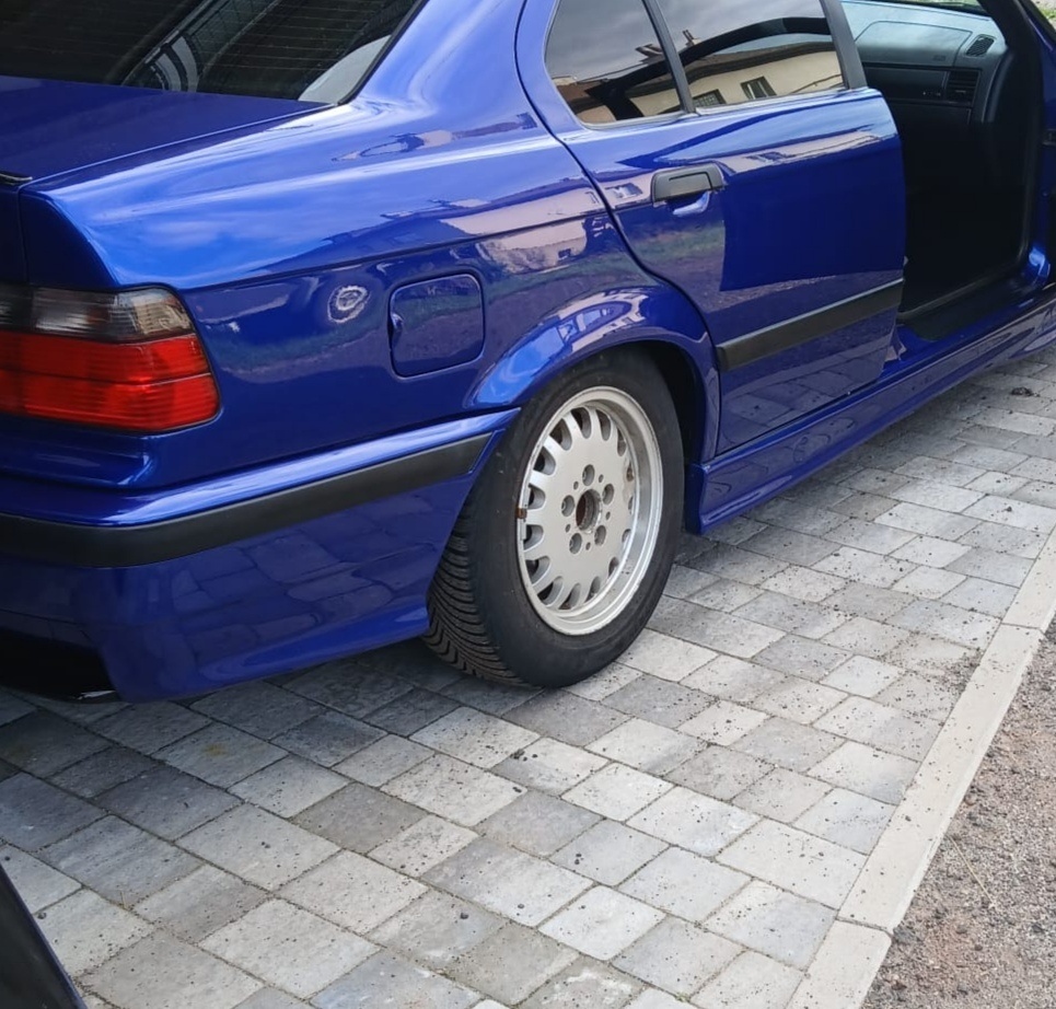 Litá kola 5x120 R15 BMW E36 style 6