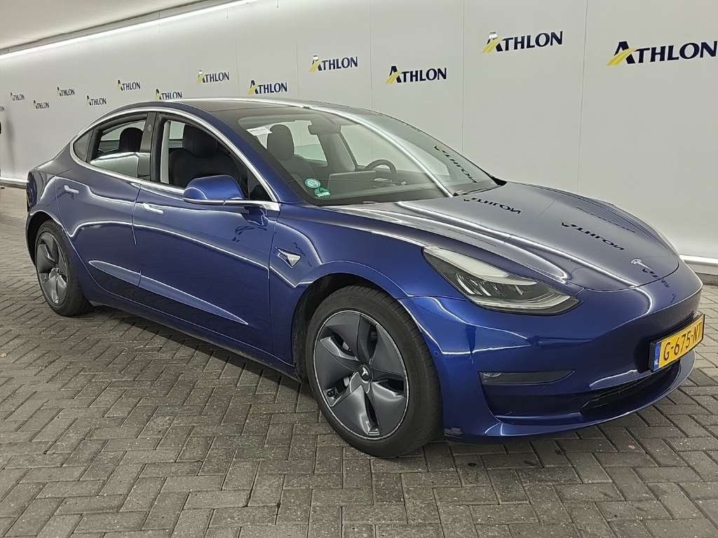 Tesla Model 3 LongRange 4x4 + tažné Odpočet