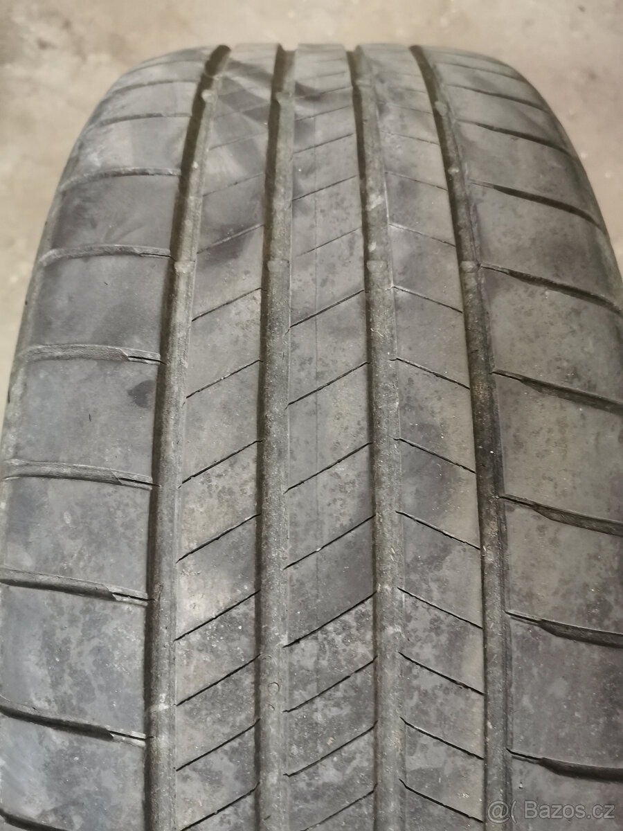 235/55/18 Bridgestone