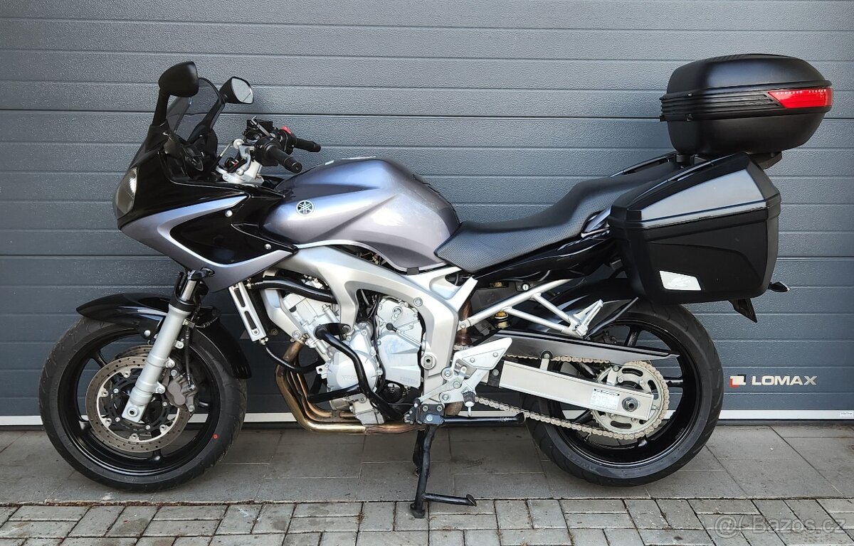 Yamaha FZ6 Fazer 600