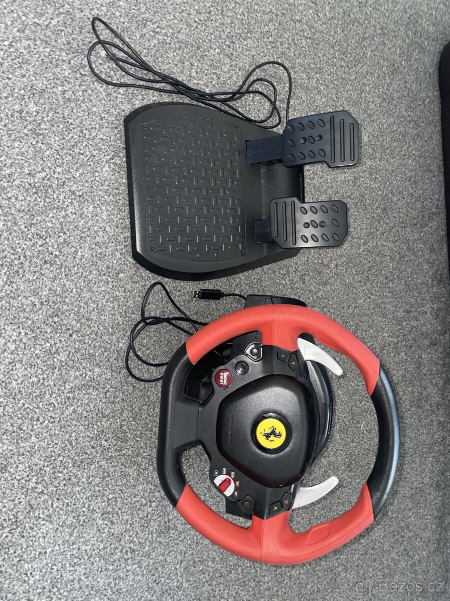 Volant Thrustmaster Ferrari 458 Spider pro Xbox