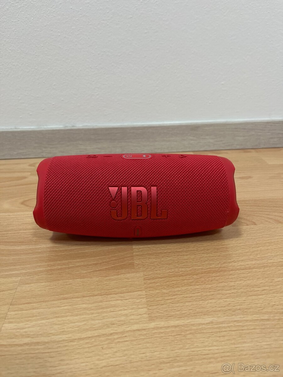 JBL Charge 5