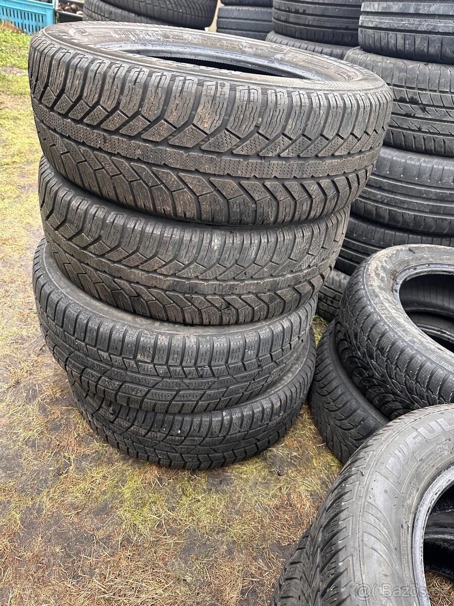 Zimní sada pneu 205/60 R16 - Semperit a Continental