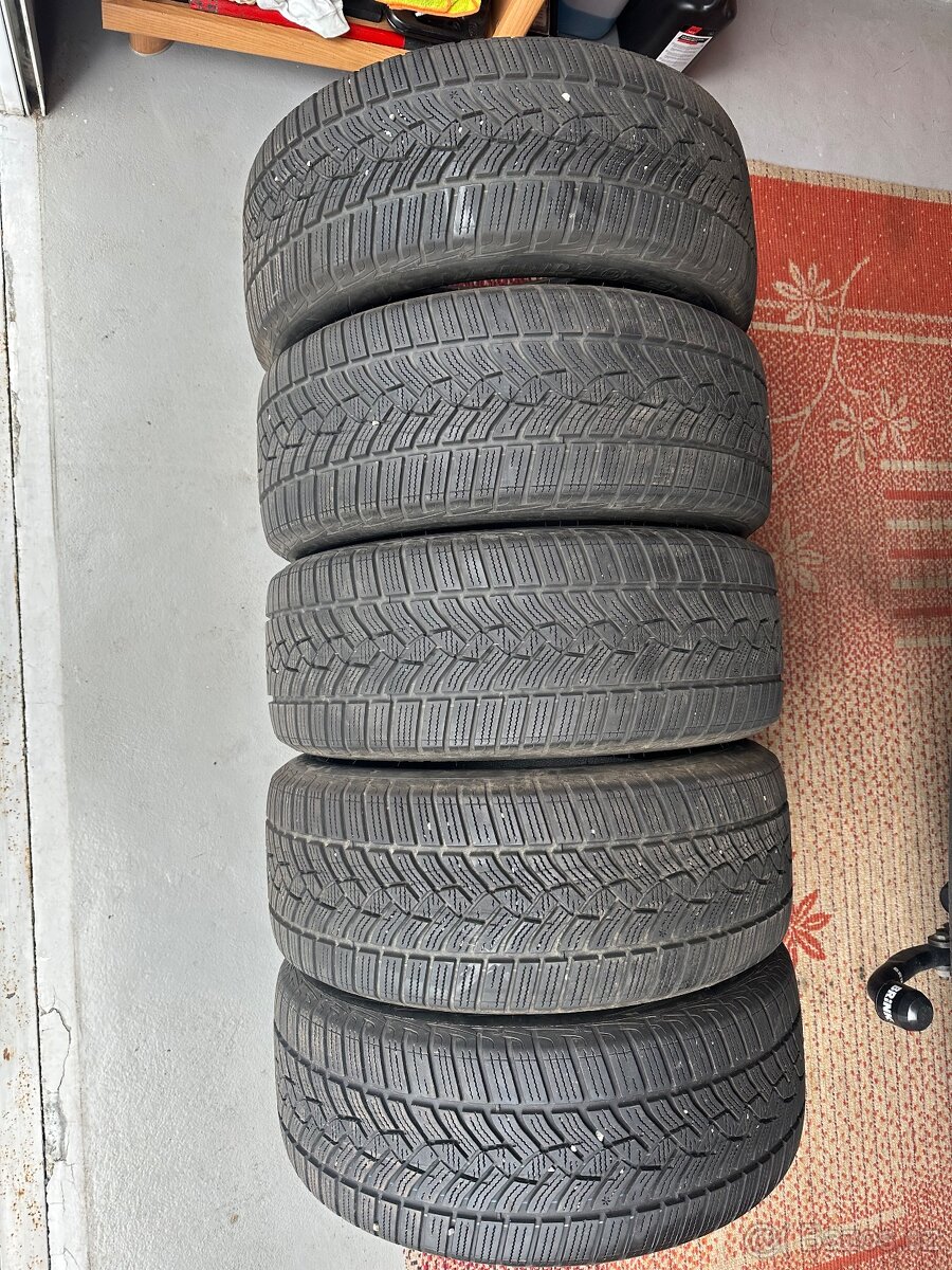 Prodám zimní pneu GoodYear v rozměru 225/50 r17 98H