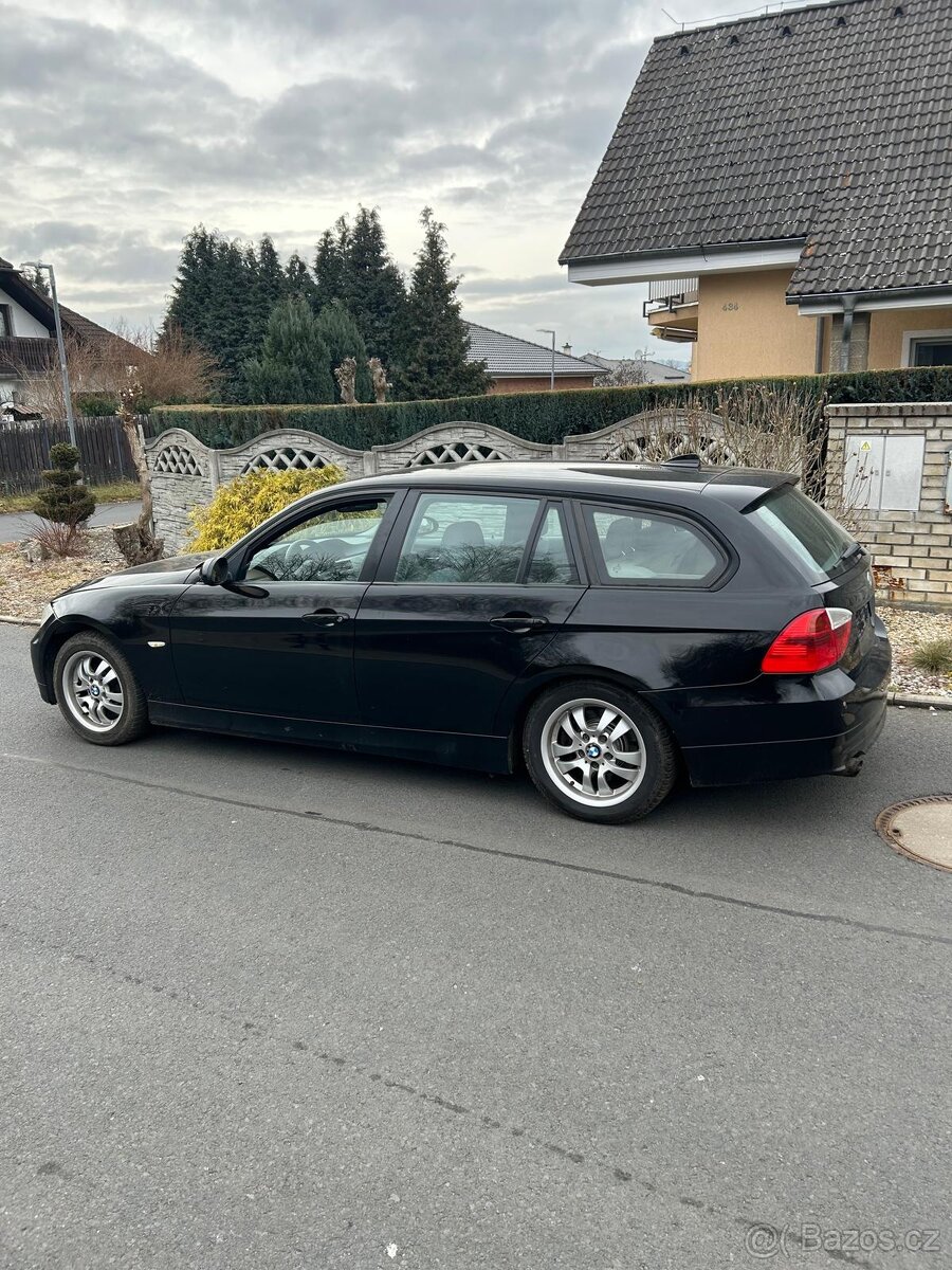 BMW E91 320D