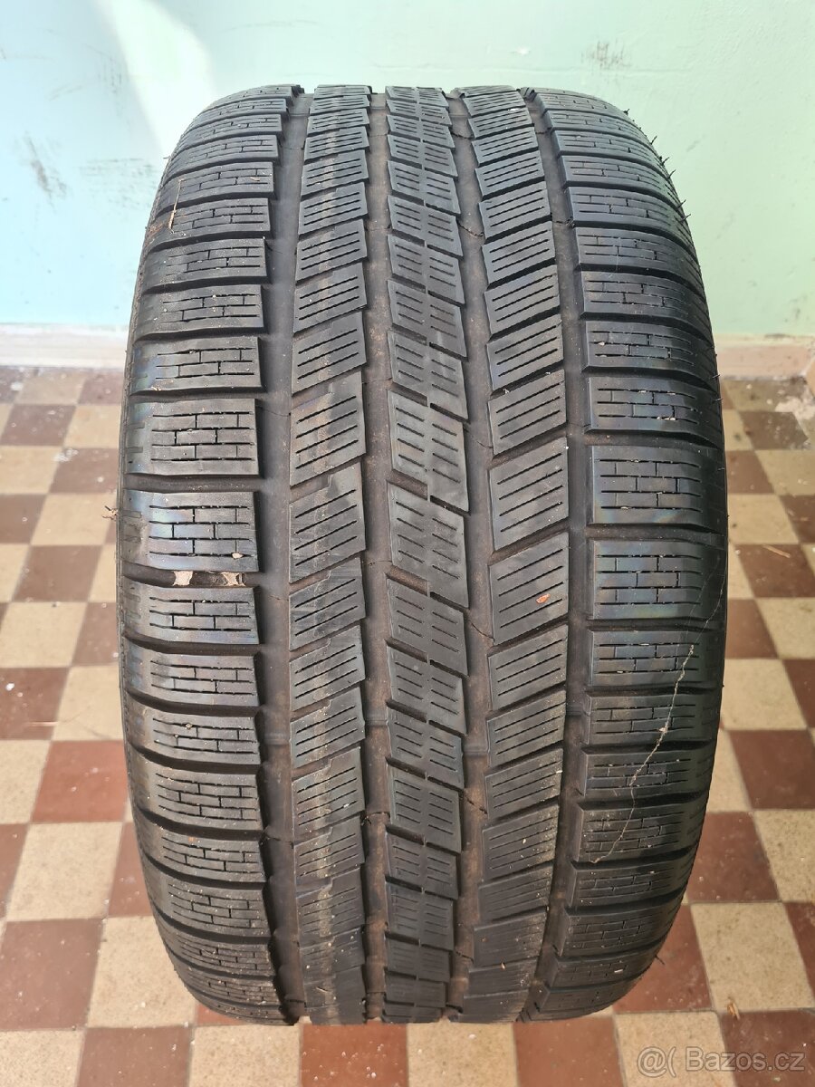 Pirelli Scorpion 315/35 R20 dva kusy zimní pneu