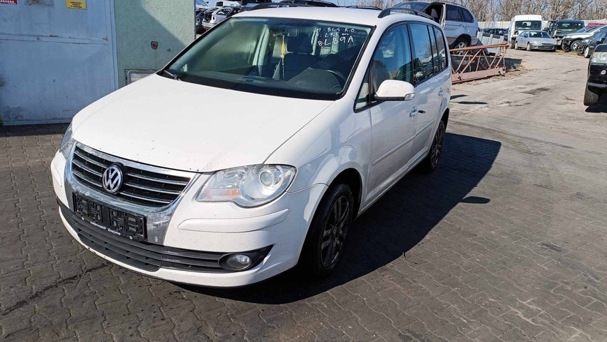 VW Touran 1.9TDI 77kW BLS převodovka DSG LKF barva LB9A