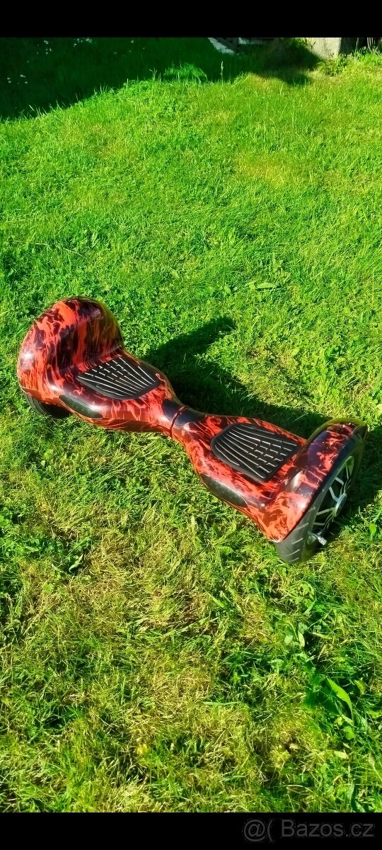 Hoverboard offroad 10" fire (kolonožka) v hezkém stavu