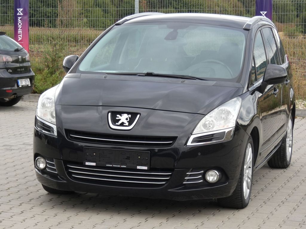 Peugeot 5008 2.0 HDI MAX.VÝBAVA, PANORAMA