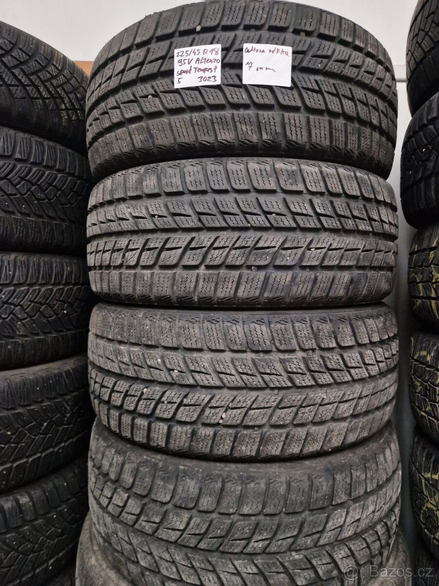 225/45 R18 95V zimní pneu