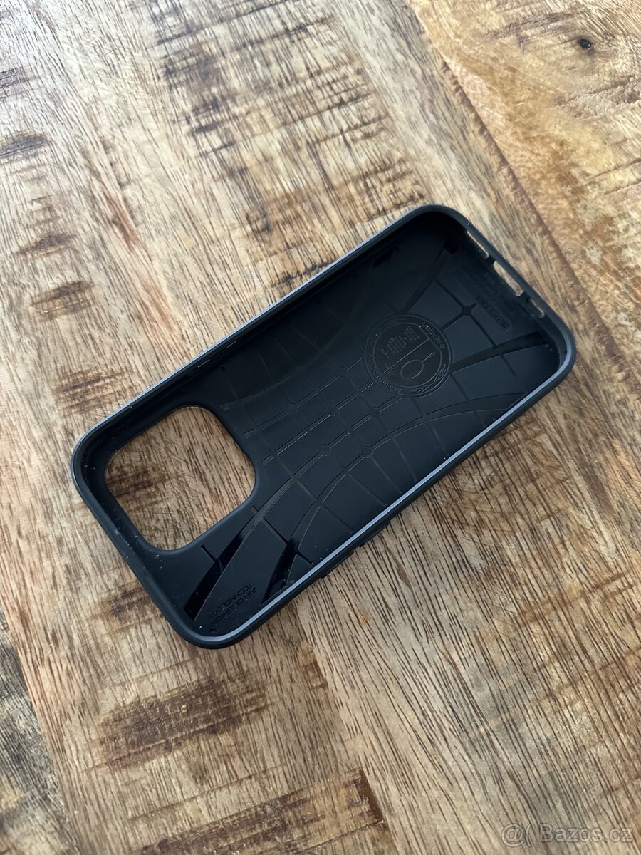 Spigen core armor iPhone 14 pro