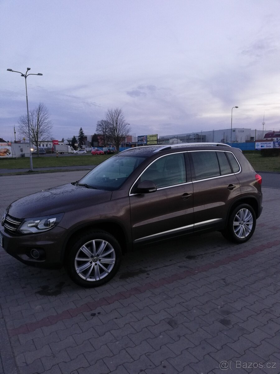 VW Tiguan  -  4x4, 2.0 TDI  -  ODOČET 21% DPH