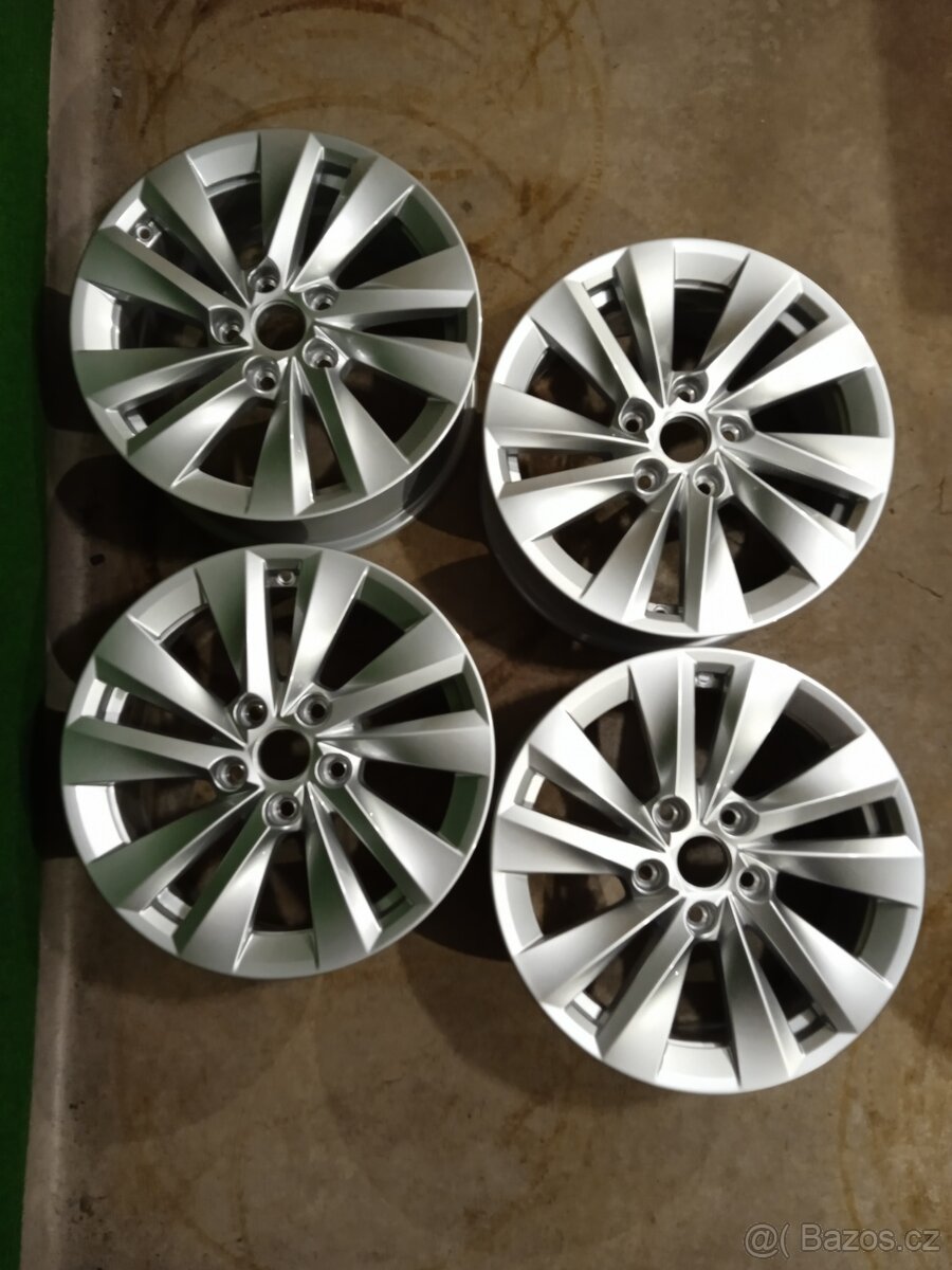 4ks NOVE alu 5x112 7Jx16  Octavia