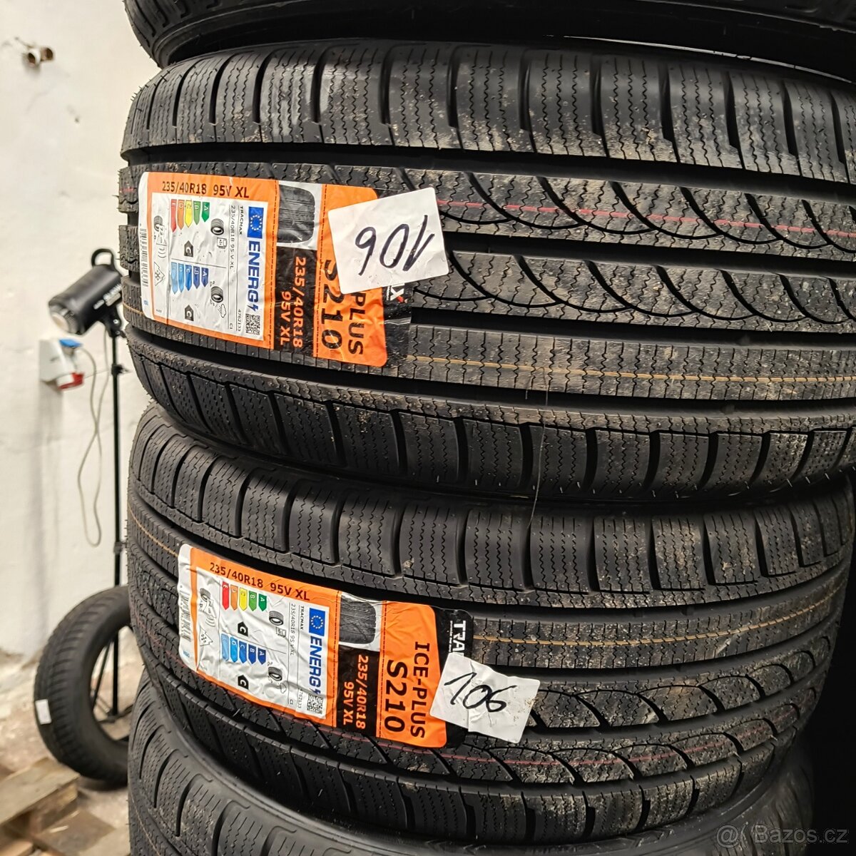 NOVÉ Zimní pneu 235/40 R18 95V XL Tracmax