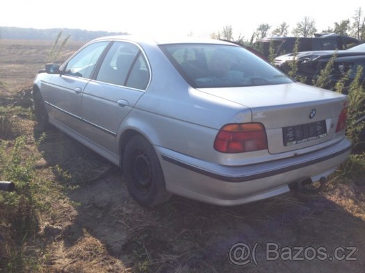 BMW E39 528i sedan - pouze díly