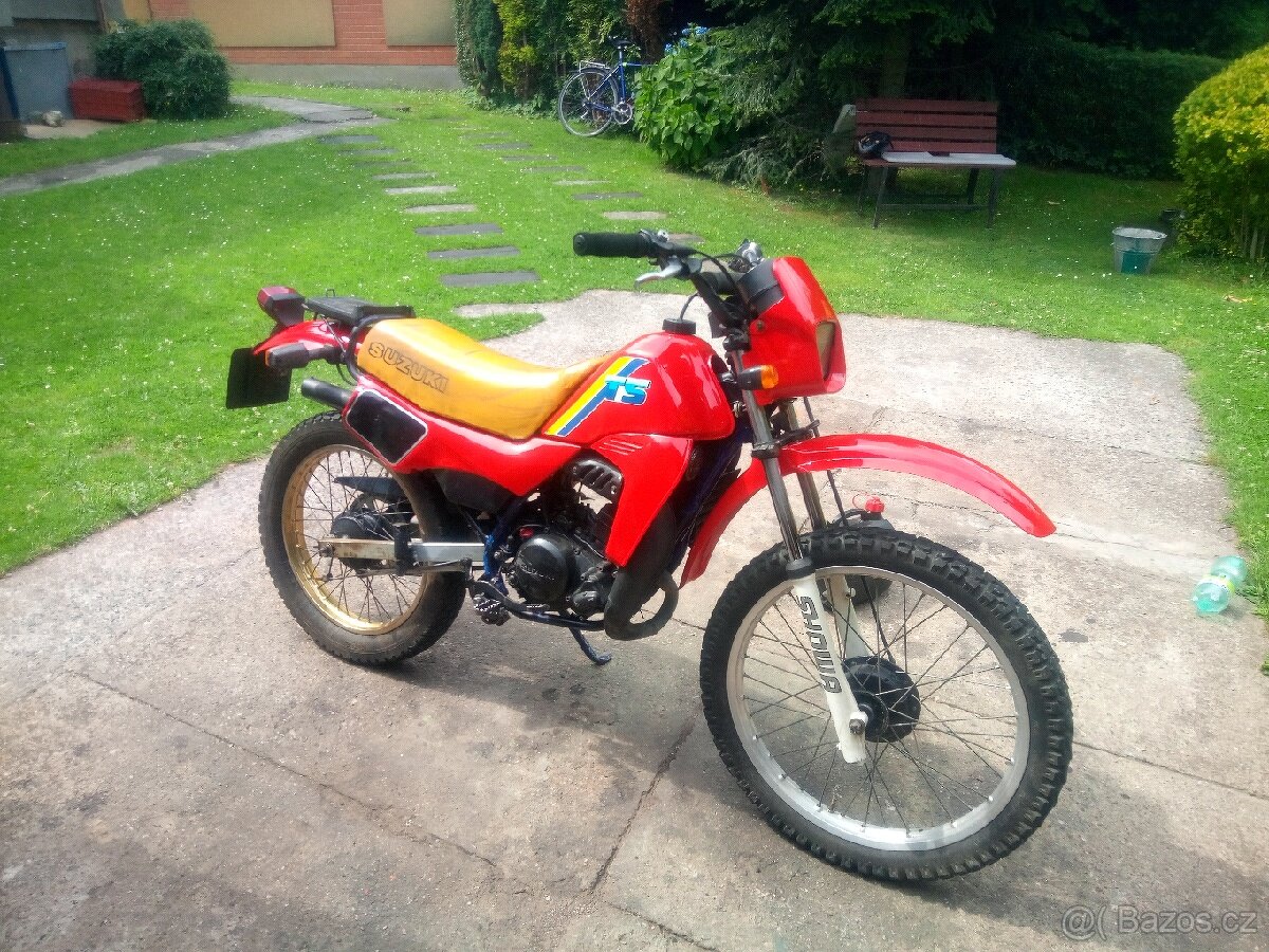 Suzuki TS 50