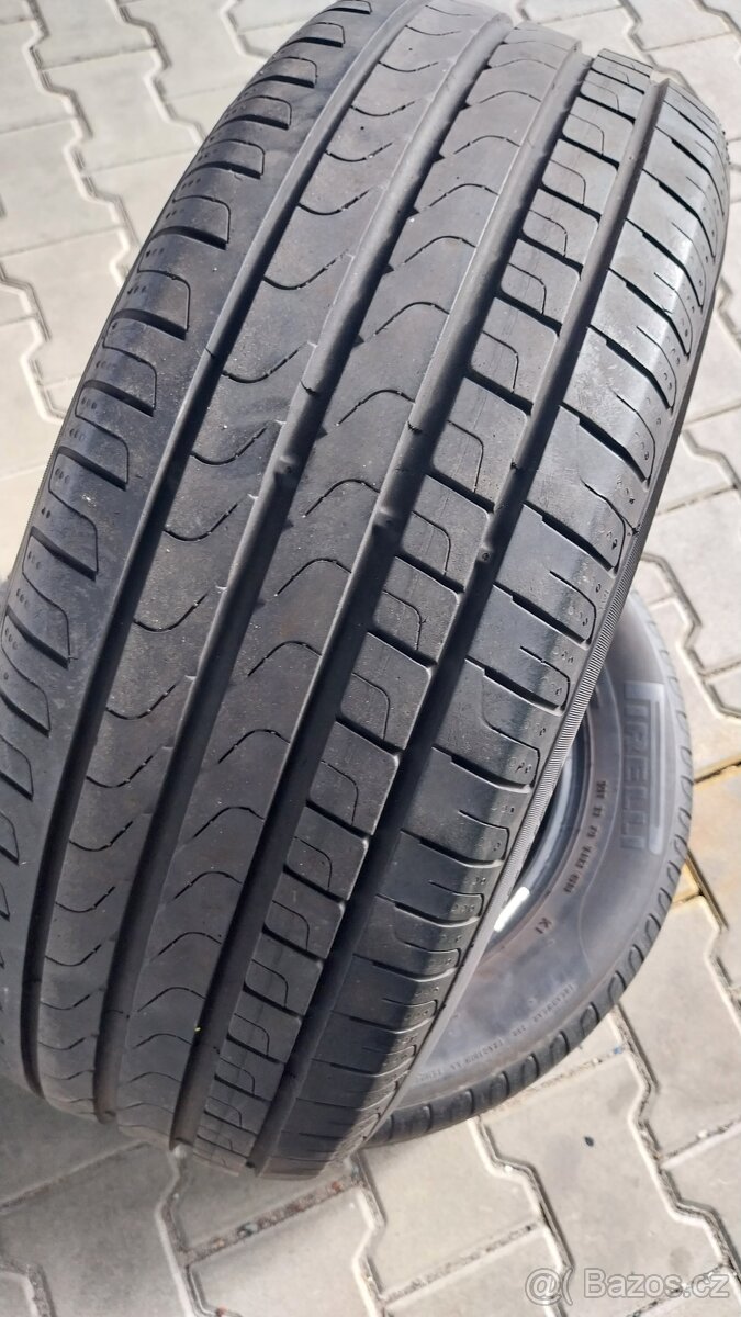 Prodám 2 x letní pneu Pirelli 205/60/16