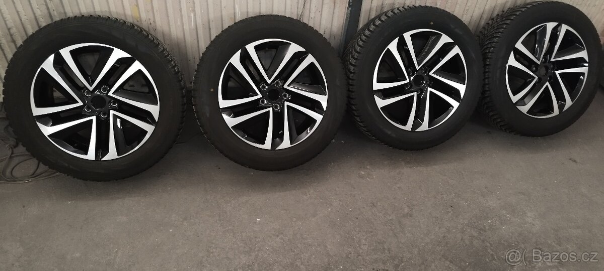 5x112 r18 Seat