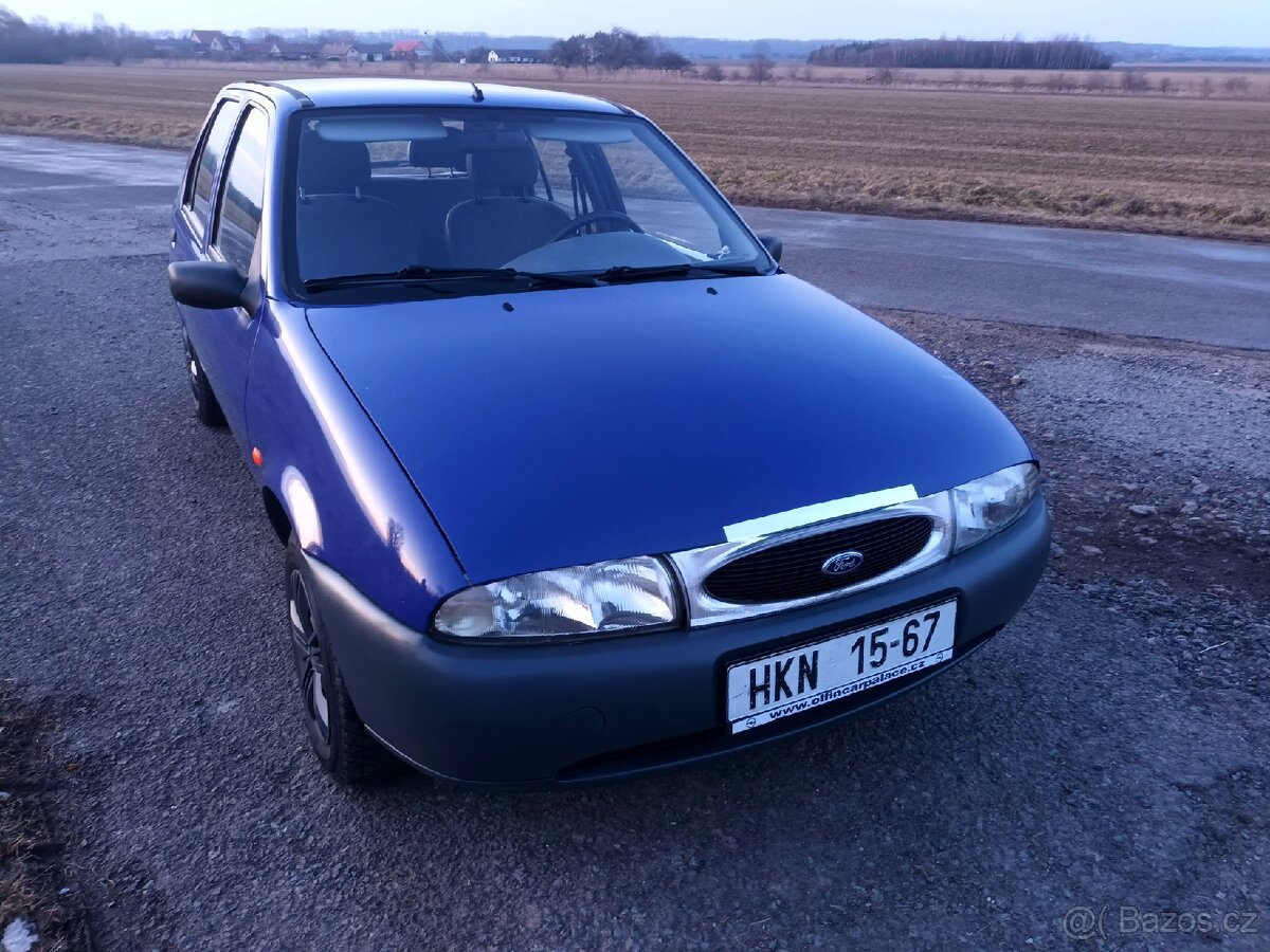 Ford fiesta 1.3i - najeto pouze 50000km