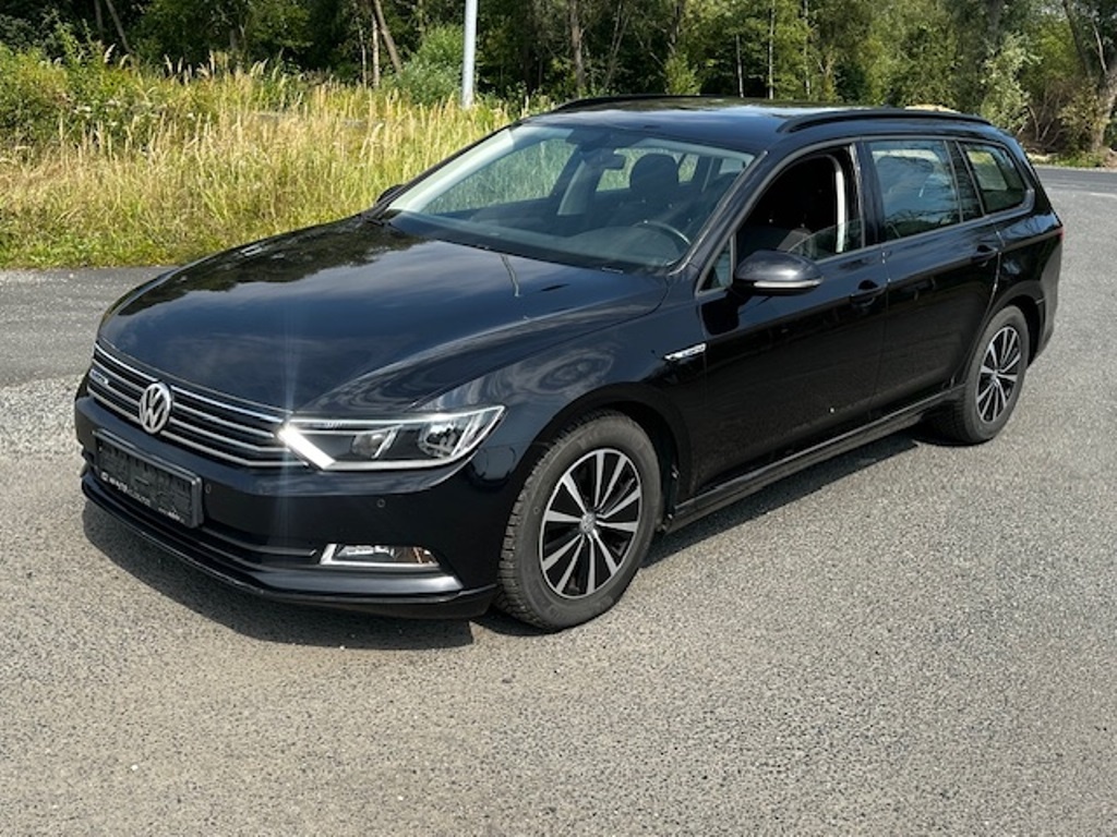 VW Passat B8 1.6TDi, r.2017, serviska, rozvody, spojka, STK