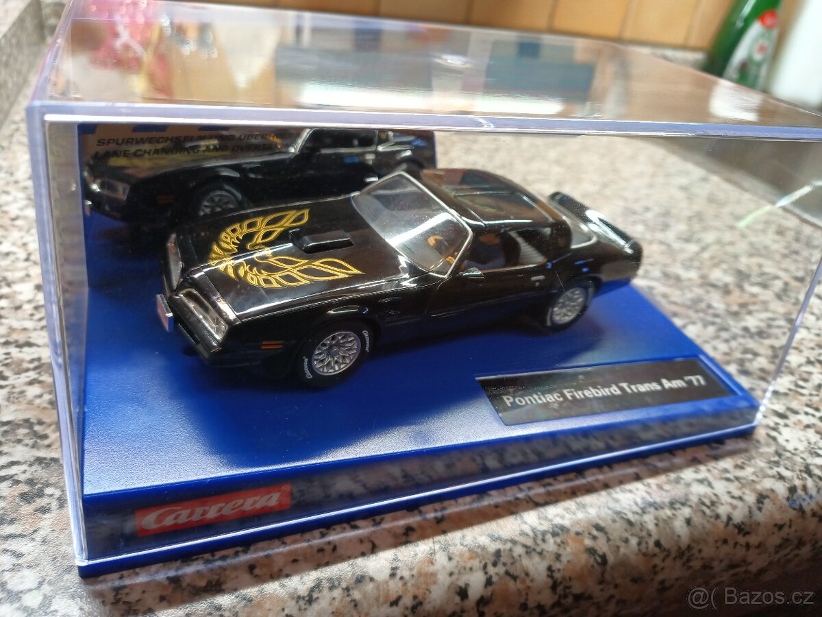 Prodám vyměním nové autíčko Carrera Pontiac Firebird TransAM