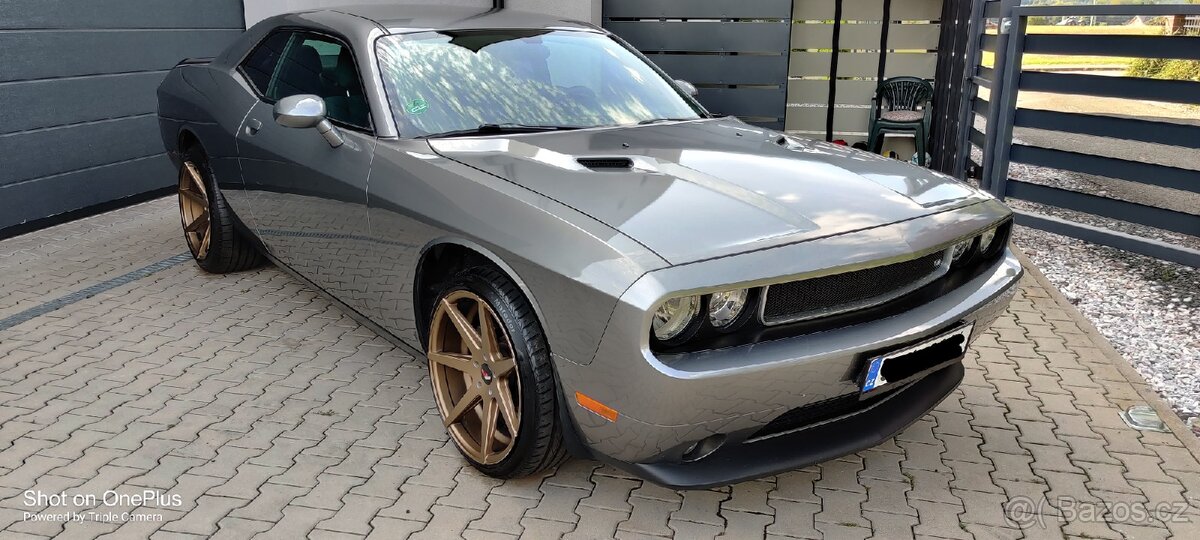 Dodge challenger unikátní stav 1A