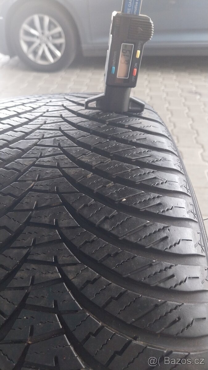 Prodám 2 x pneu Falken 235/40/18