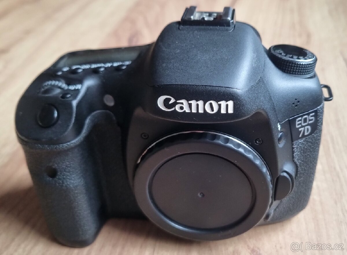 Canon EOS 7D závada