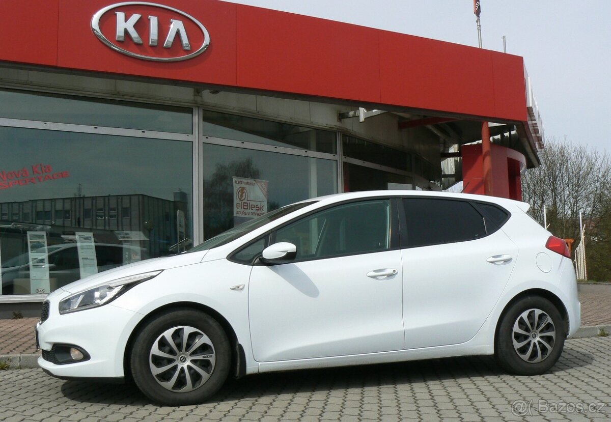 Kia Ceed 1.4 CRDi 66kW, servisní kniha, 2.Maj., ČR, tažné