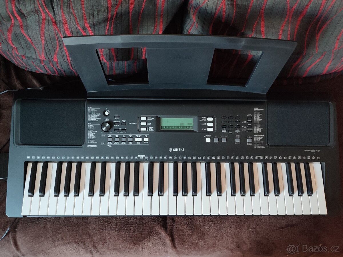 YAMAHA PSR-E373 klávesy s dynamikou