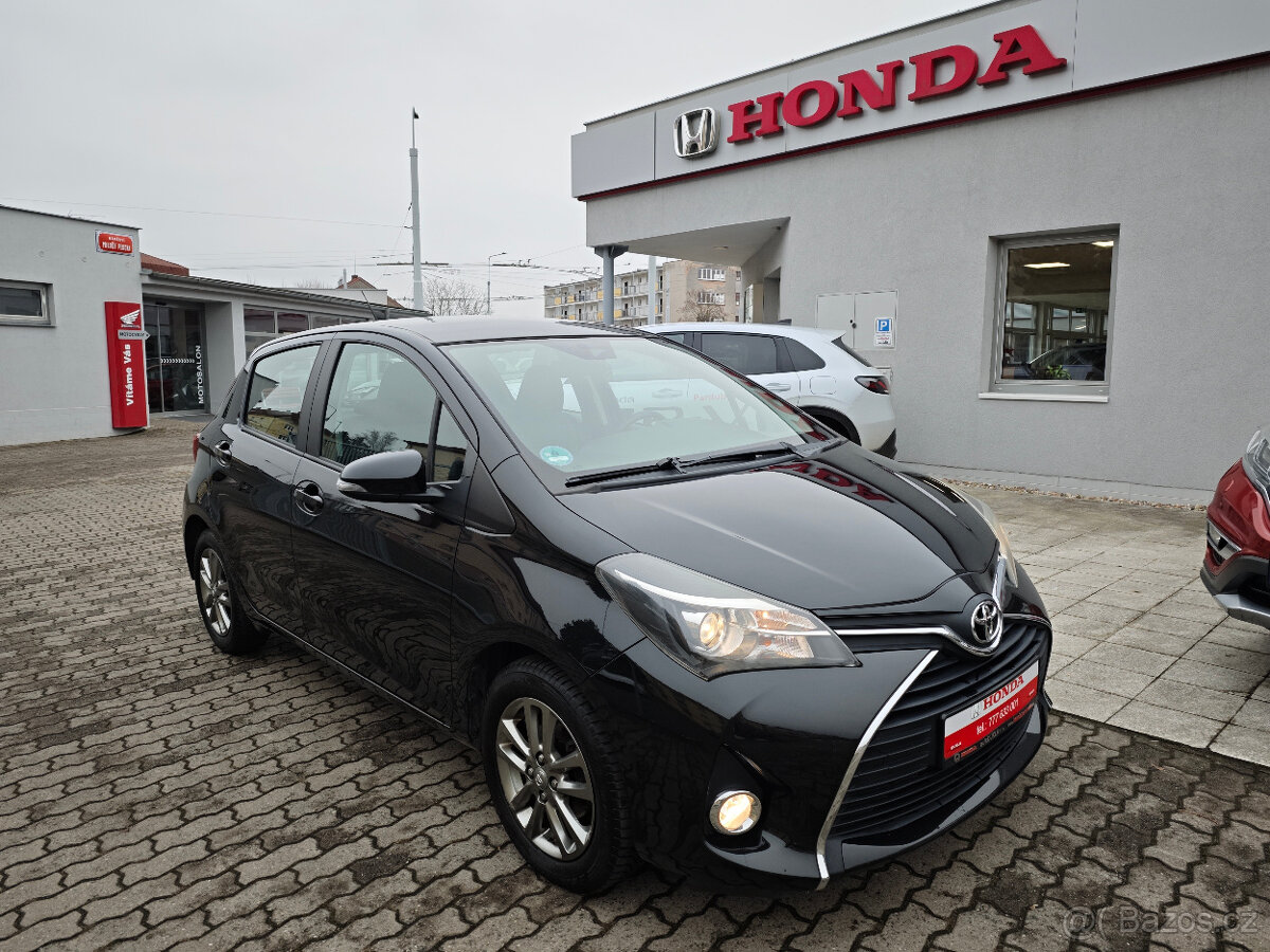 Toyota Yaris 1.0 VVTi Active Kamera Výhřev