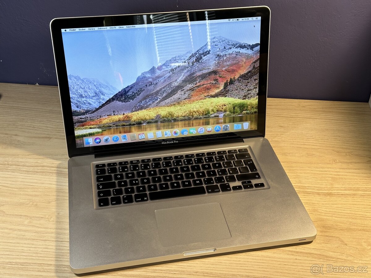 MacBook Pro 15" 2010 6GB RAM 250GB SSD