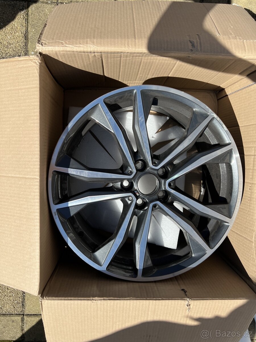 Originální alu disk na BMW X1 a X2 R19 M-Paket