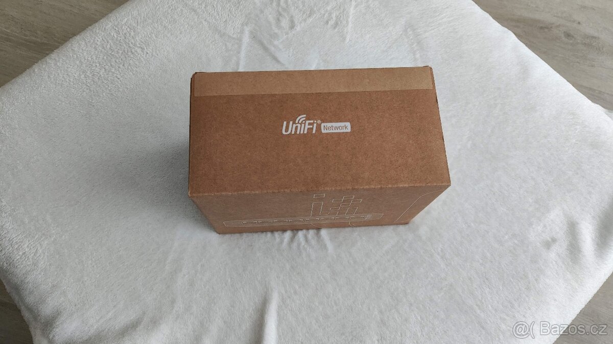 Ubiquiti UniFi Switch Lite 8 PoE - Nový, nerozbalený