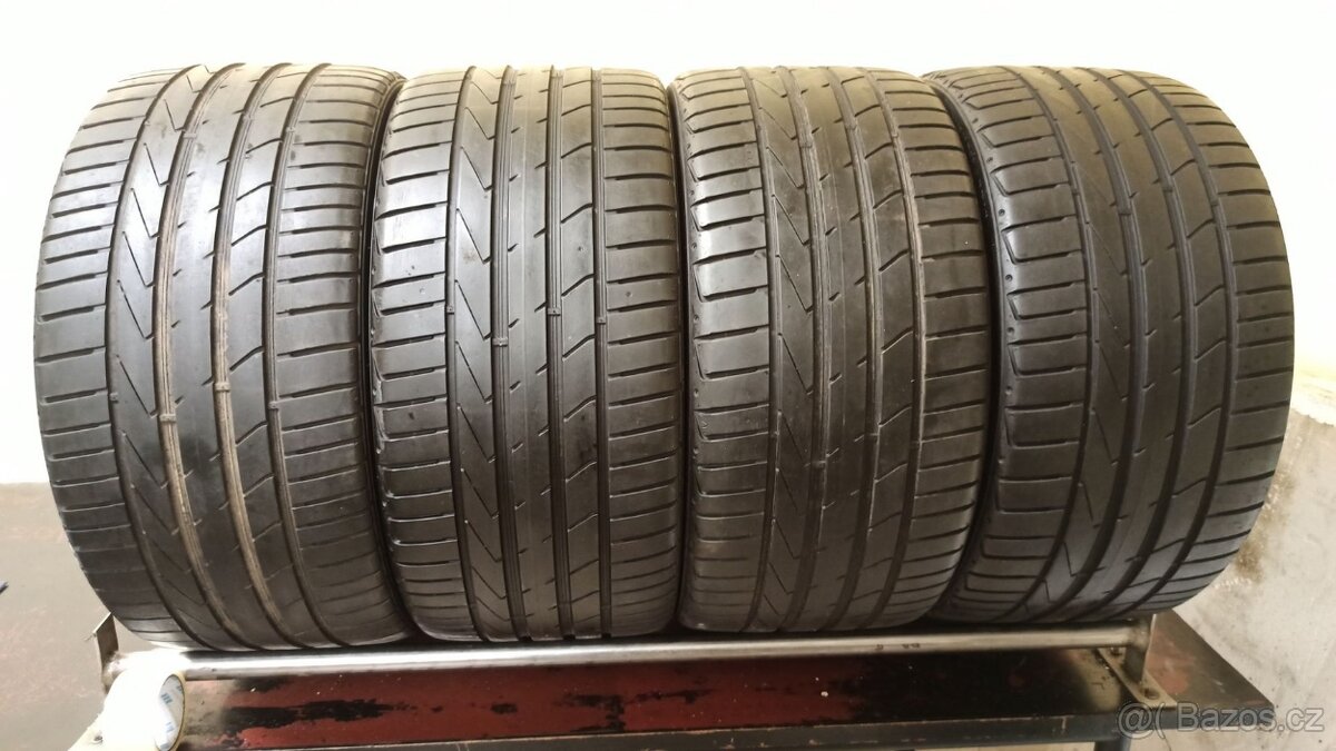 Hankook 275/30 R20 97Y 4,5-5mm