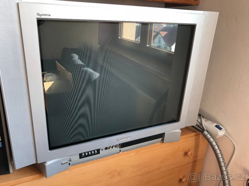 TV PANASONIC QUINTRIX 32"