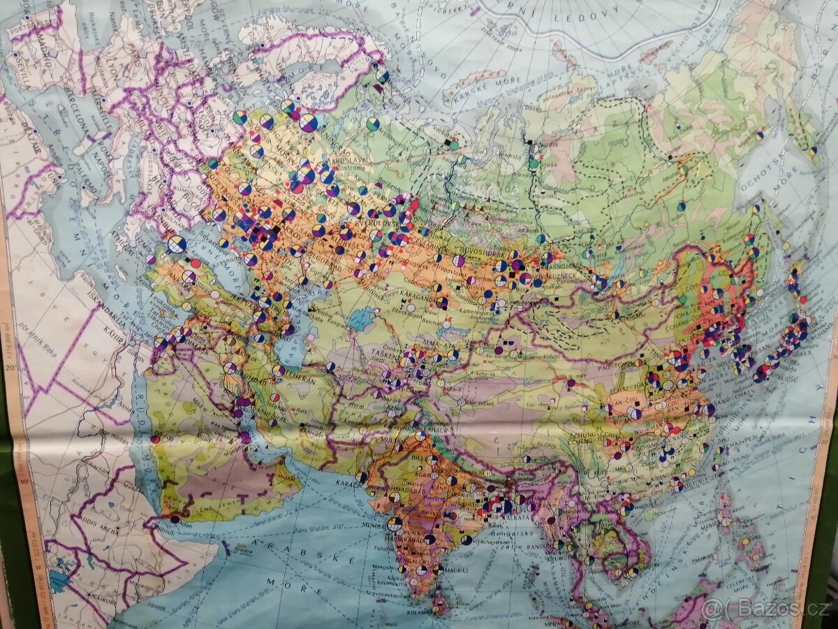 školní mapa Asie hospodářská mapa