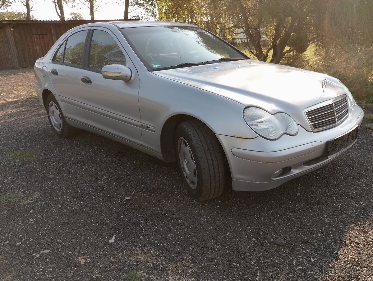 MERCEDES BENZ 180C KOMPRESSOR, RV.2003,DOVOZ NĚMECKO