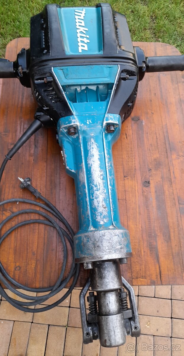 Demoliční kladivo Makita Hm 1802