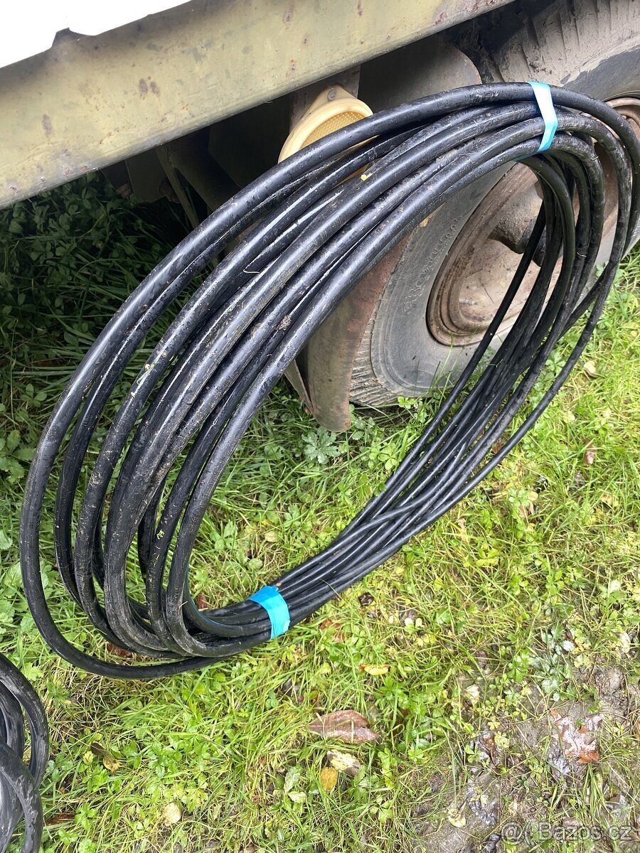 Prodám kabel CYKY 4x10 - 16m á 60Kč