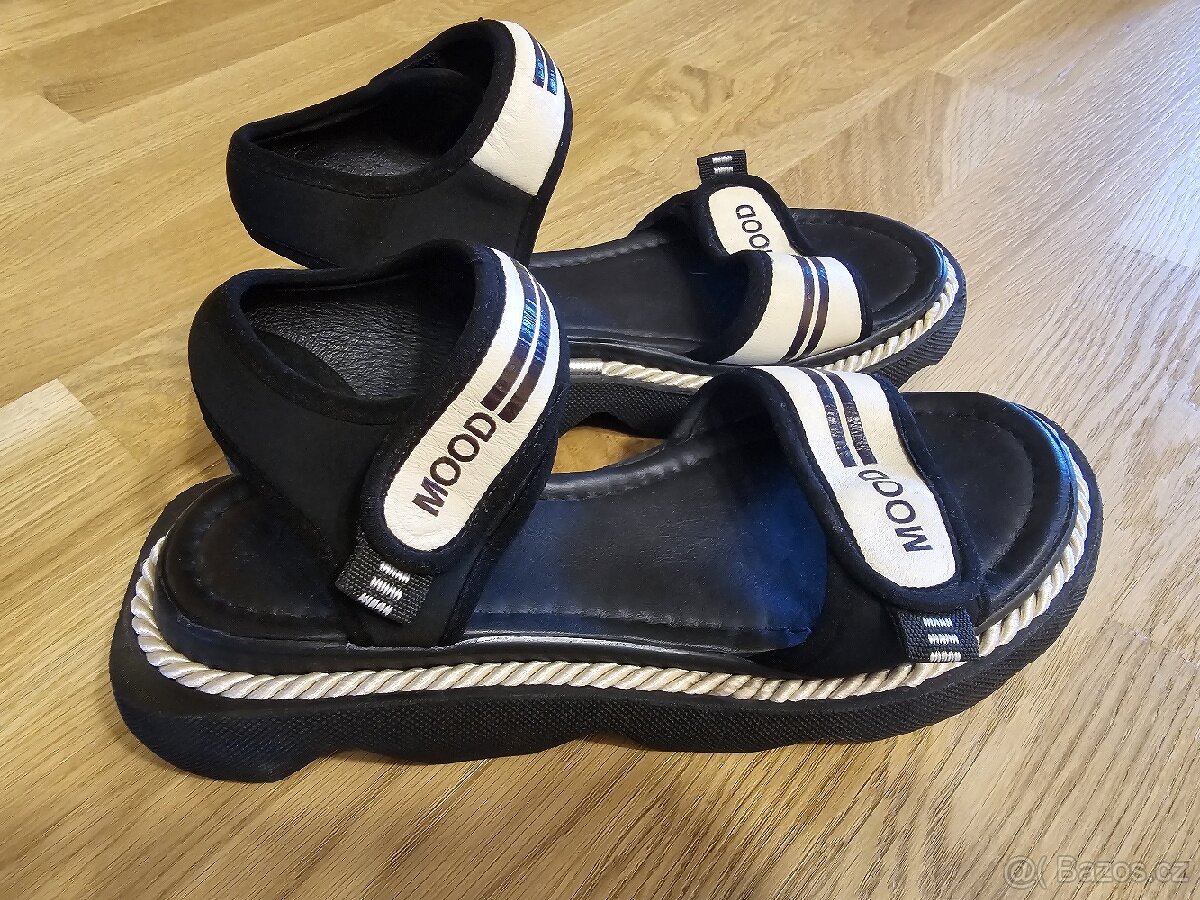 Letní dámské (dívčí) boty, sandále