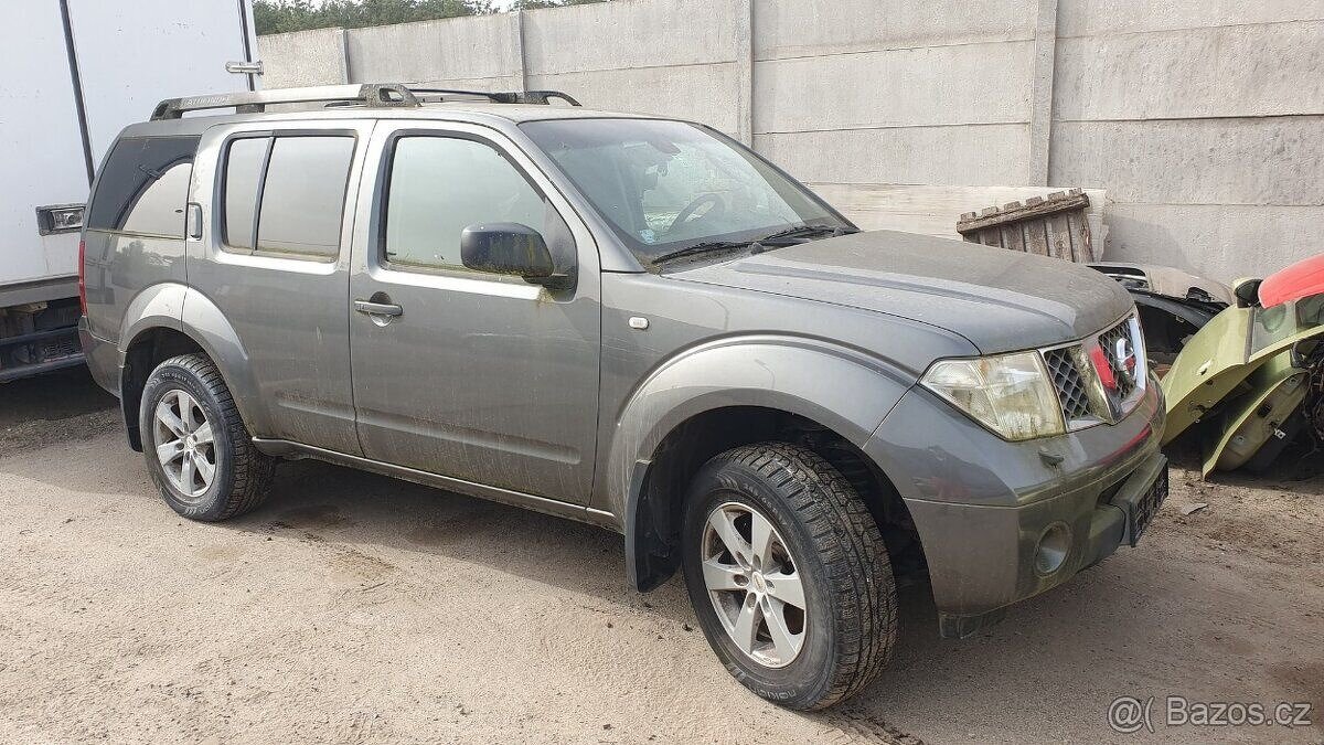 Nissan Pathfinder,2.5dci,128kw,06,Navi,klimatizace