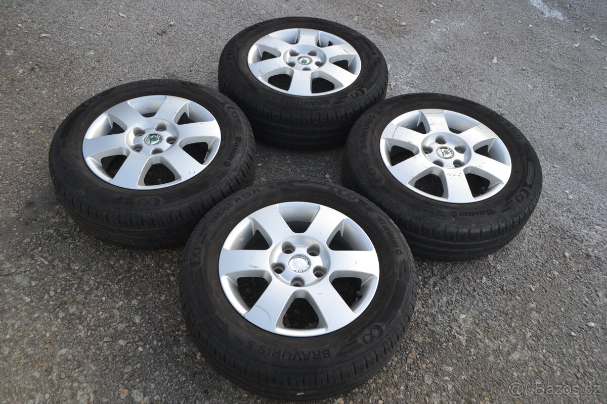 Alu kola Škoda Octavia II 5x112 + letní pneu 195/65R15