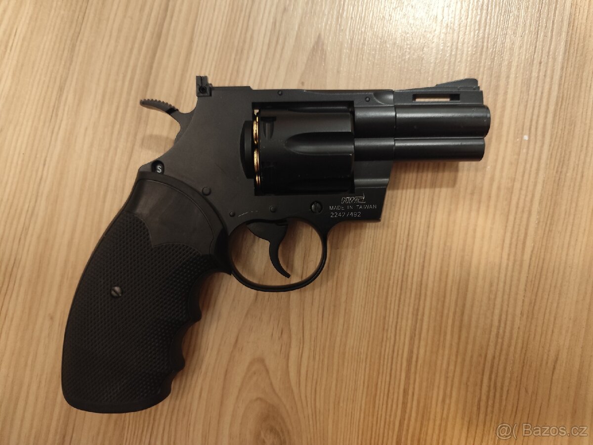 Airsoftový revolver Model 357 - 2,5" - CO2