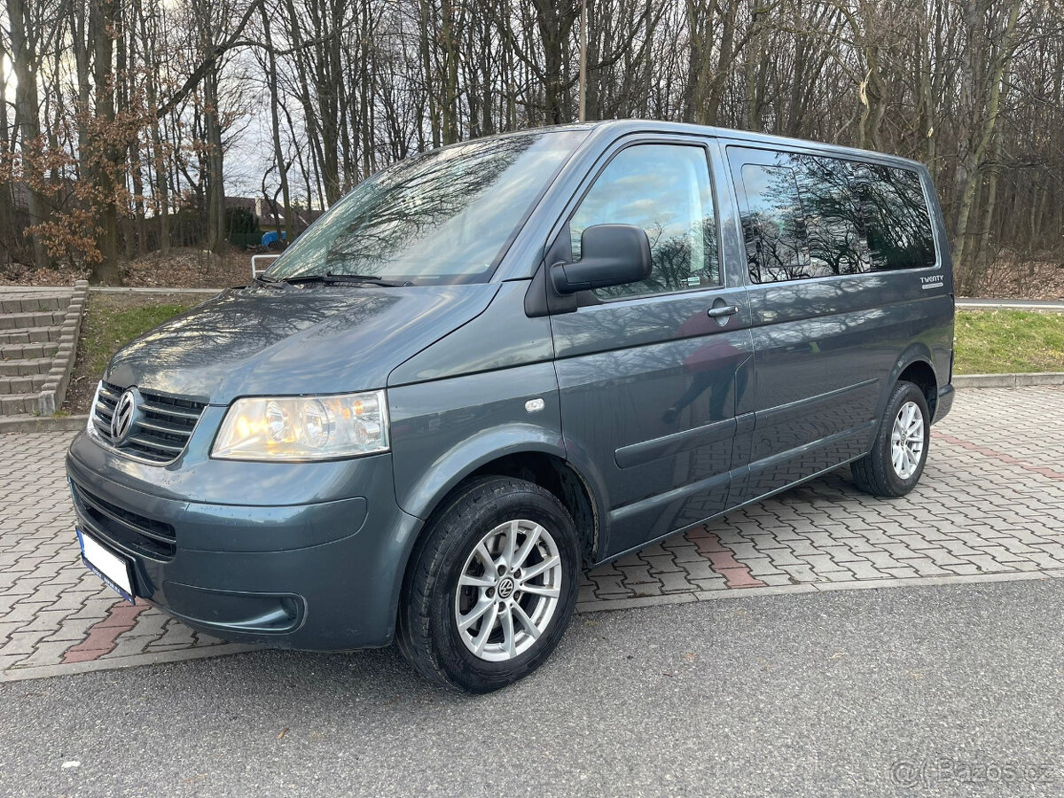 VOLKSWAGEN MULTIVAN 2.5TDi