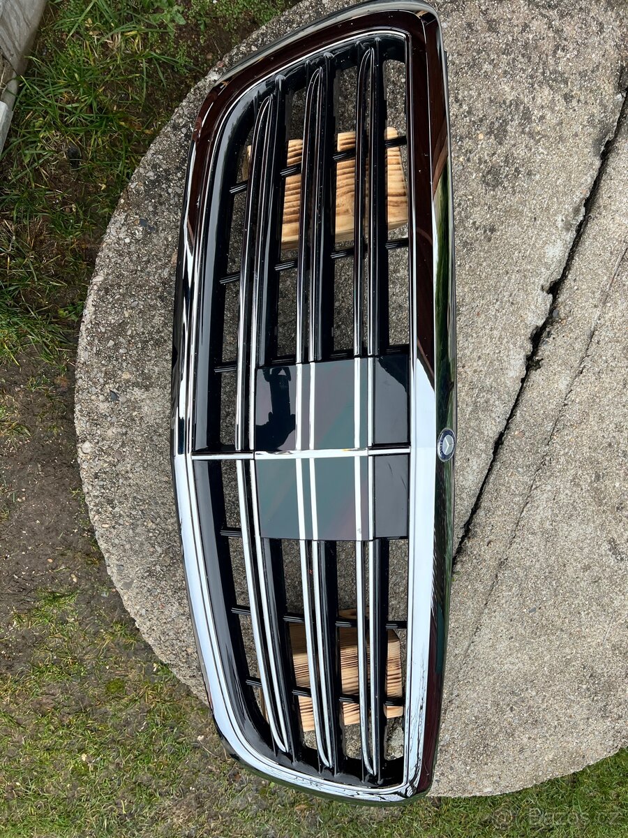 Maska (grill) Mercedes-Benz w222 pro Distronic