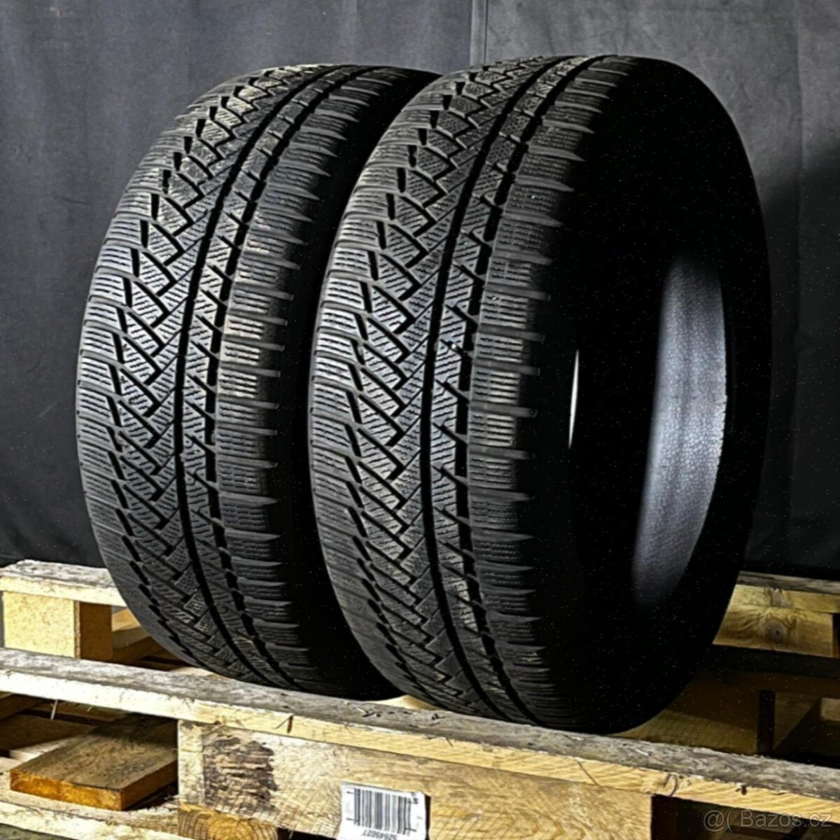 Zimní pneu 235/45 R18 98V Continental 6mm