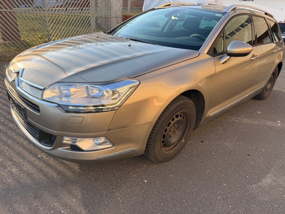 Citroen C5 2.0 nafta, 1.majitel, Nová STK+SPZ, Tažné