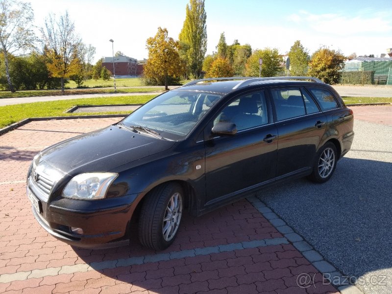 Avensis 1.8 kombi, benzín, první majitel