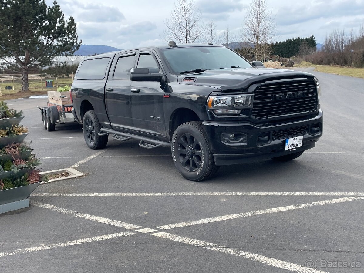 DODGE RAM 2500 heavy duty 6,4 hemi